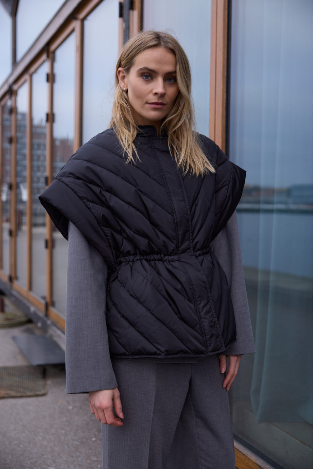 Heartmade HMBila kappe WAISTCOATS Sort