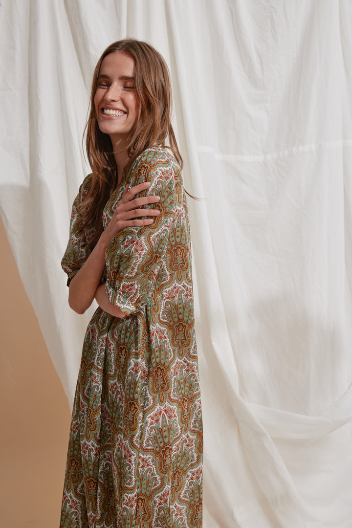 Heartmade HMHeliva kjole DRESSES 843 Green paisley print