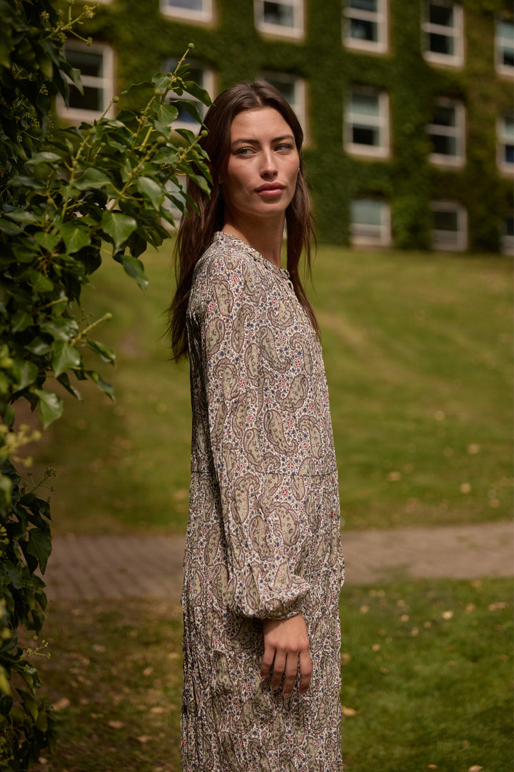 Heartmade HMHornsea kjole DRESSES 808 Rose paisley print