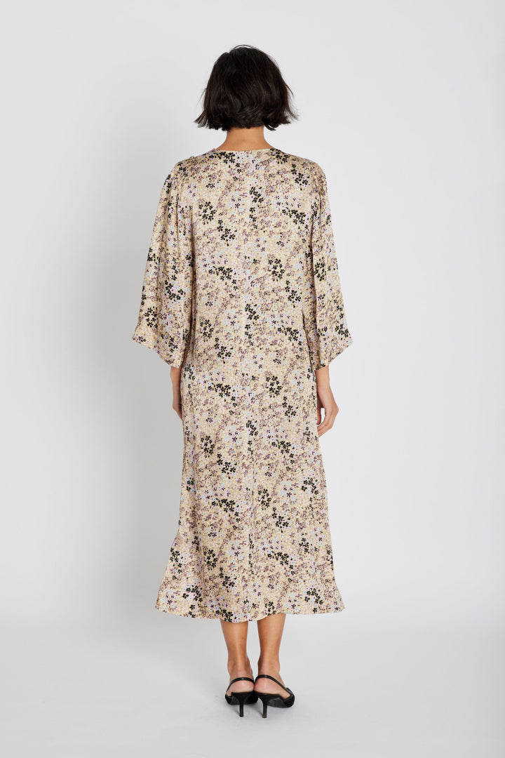 Heartmade HMValis kjole DRESSES 805 Light flower print